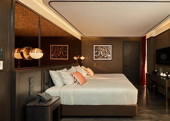 The Gravitique Khaosan Hotel Bangkok