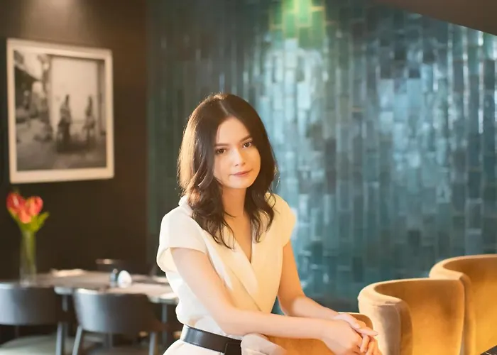 The Gravitique Khaosan Hotel