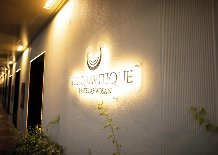 The Gravitique Khaosan Hotel